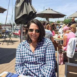 Meet your Posher, Lori